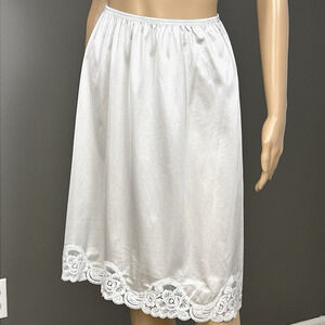 Vintage Vanity Fair Half Slip Size Small Long Silver Light Gray Wide Lace Nylon